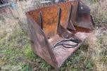 John Deere 2040 Synchron m/laster, pallegaffel, skuffe