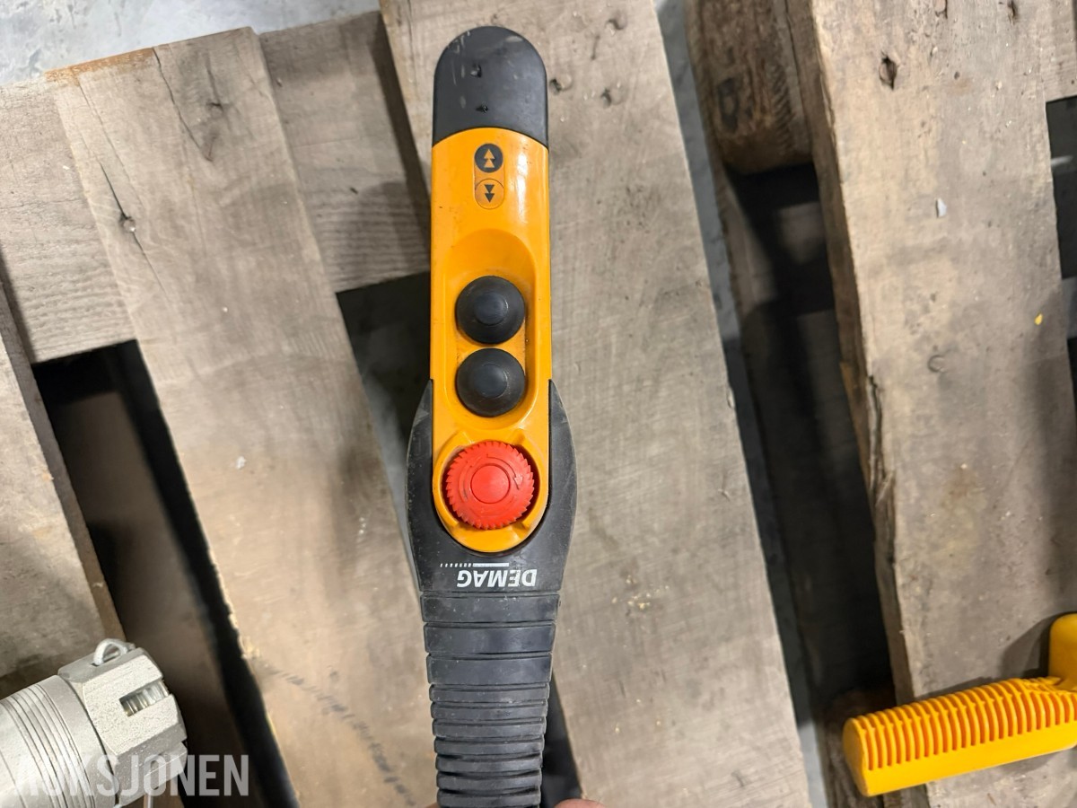 2010 Demag DC-COM elektrisk kjettingtalje