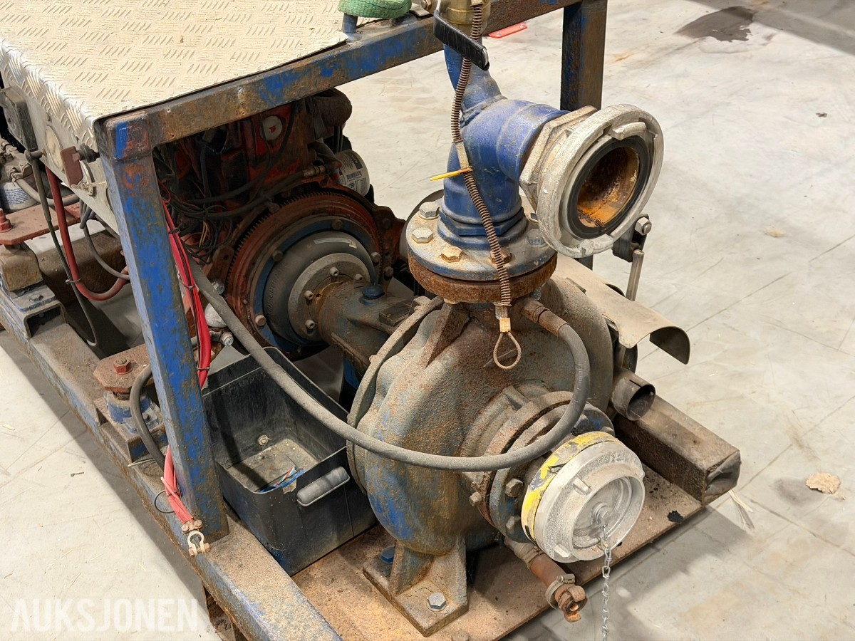 Volvo B30 med Ideal RNI 80/32 pumpe
