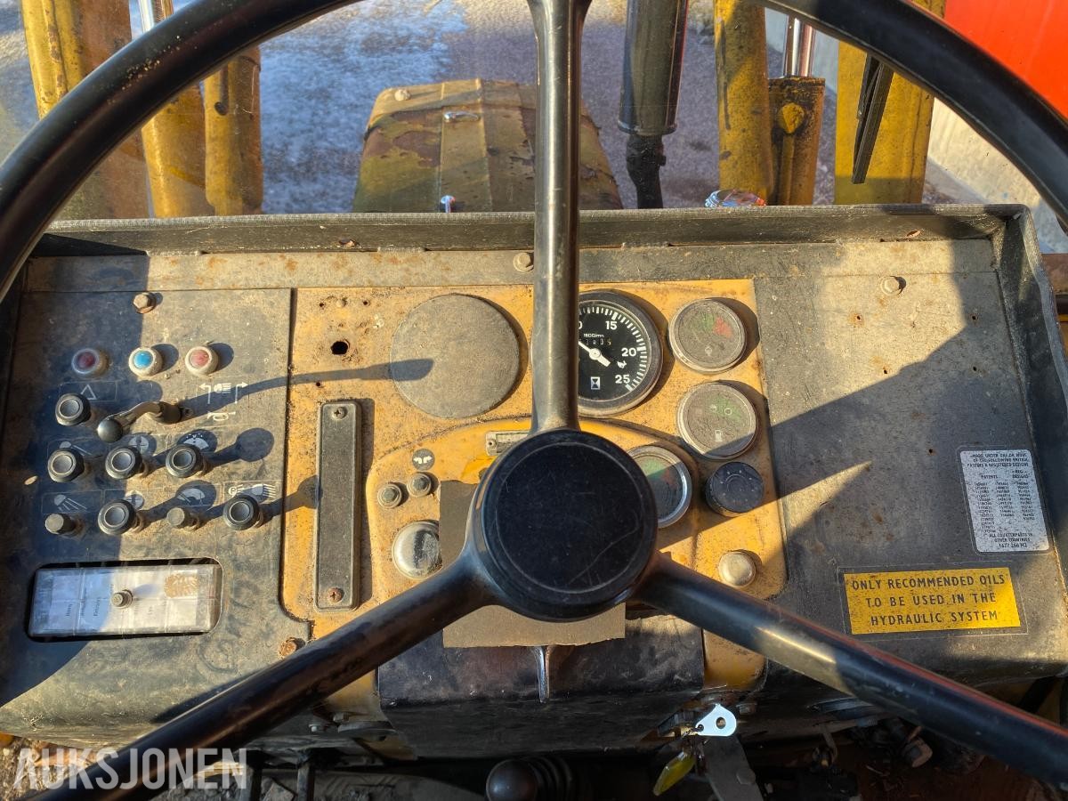 1980 Massey Ferguson MF50 Traktorgraver MVA FRI