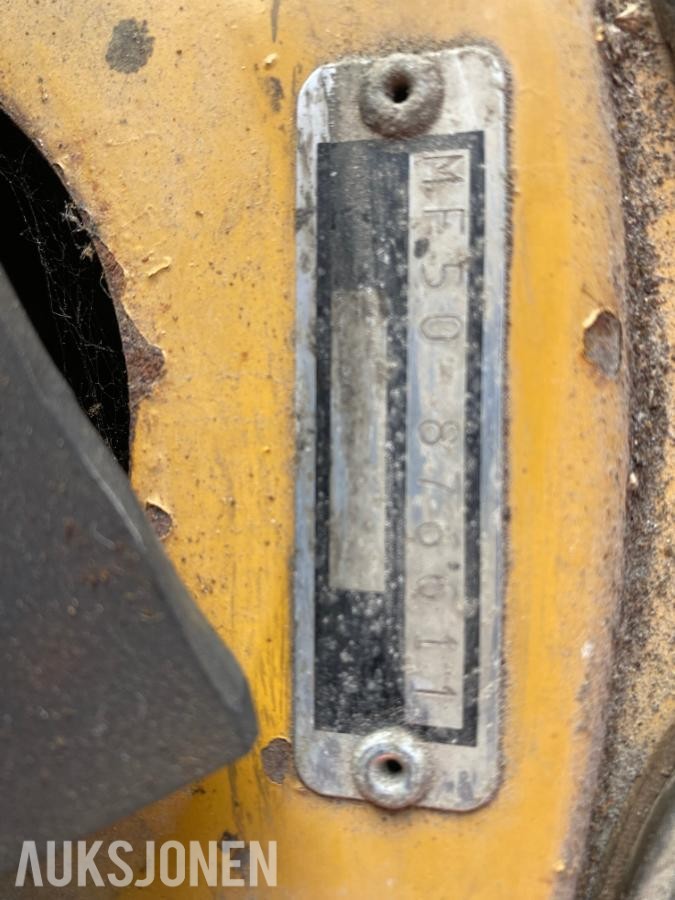 1980 Massey Ferguson MF50 Traktorgraver MVA FRI