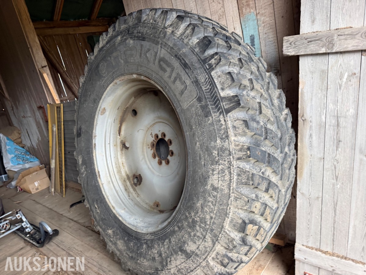 Anleggsdekk m/pigg til traktor 540/80-R38 og 440/80-R28