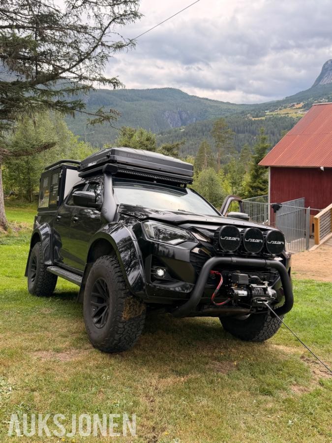 2025 Isuzu D-max AT37/VINSJ/BLACK ED/ROOF-RACK/EKSTRALYS KUN 47000km