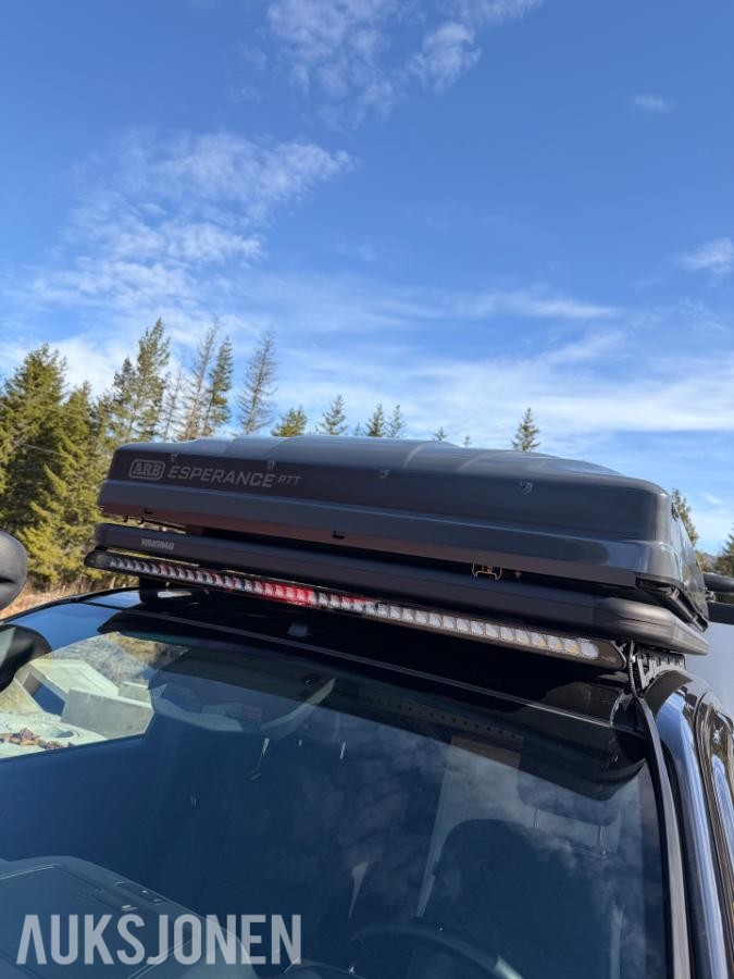 2025 Isuzu D-max AT37/VINSJ/BLACK ED/ROOF-RACK/EKSTRALYS KUN 47000km