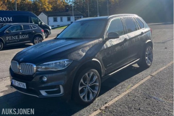 2015 BMW X5 XDRIVE25D 2.0 211hk AUTOMAT HUD MOTORVARMER HENGERFESTE SKINN SOLTAK S+V DEKK