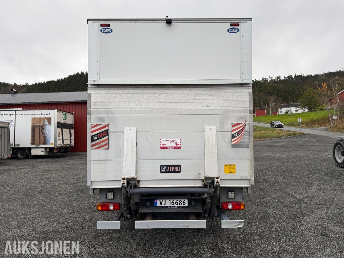 2019 Fuso Canter skapbil - bare gått 63 436 km