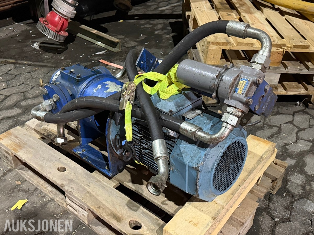 Hydraulikkaggregat med elektromotor og pumpe