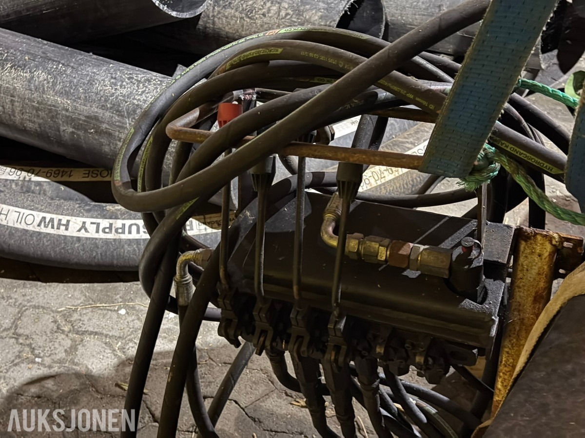 Hiab 100AW hydraulisk kran