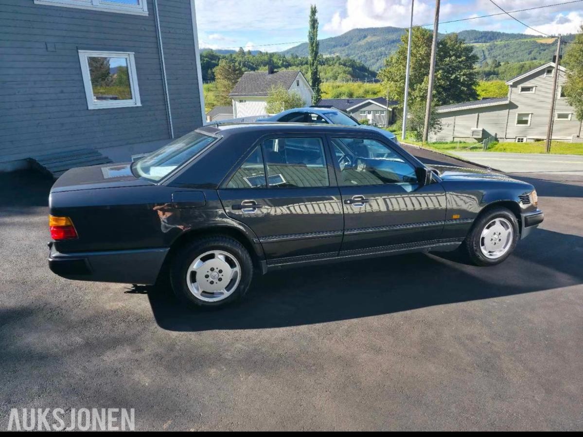 1989 Mercedes-Benz E250D AUTOMAT W124 OM602 EU-OK 09.27