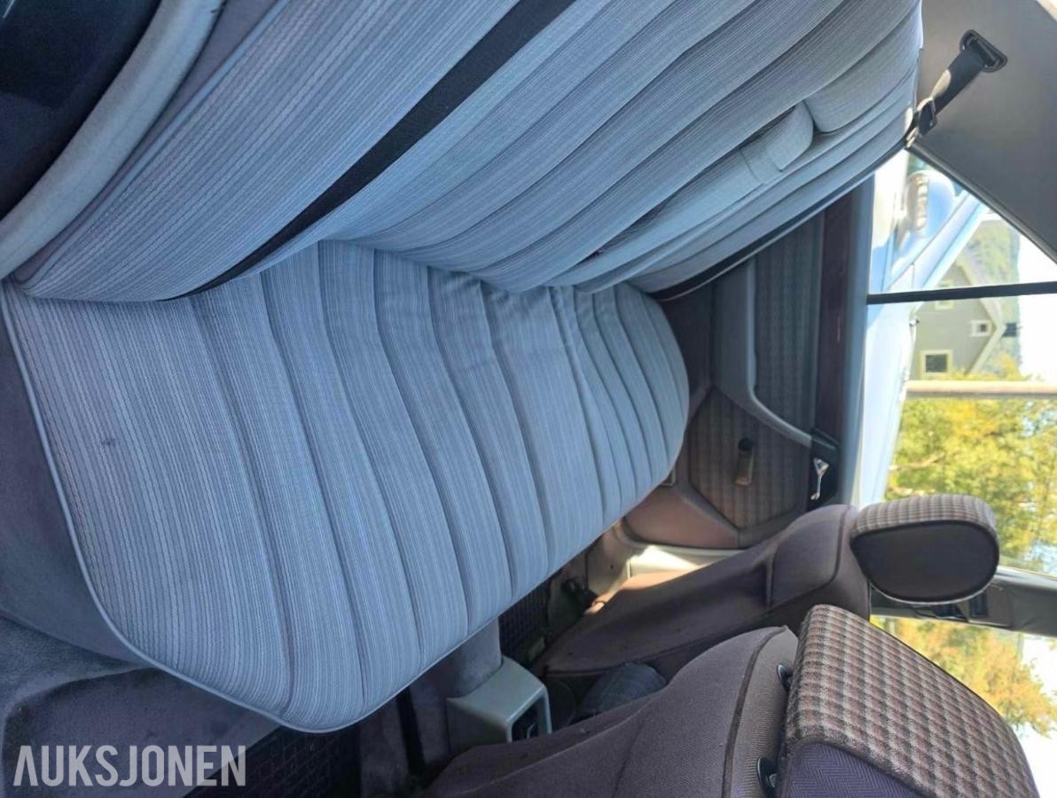 1989 Mercedes-Benz E250D AUTOMAT W124 OM602 EU-OK 09.27