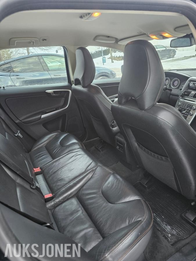2010 Volvo XC 60 D4 163hk AWD AUTOMAT CRUISEKONTROLL HENGERFESTE