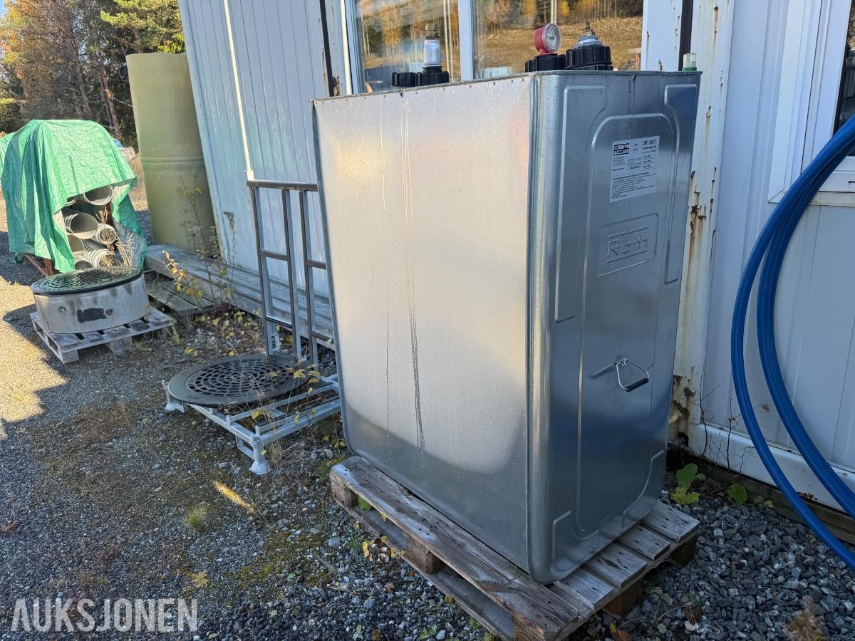 2002 Diesel/oljetank 1000l