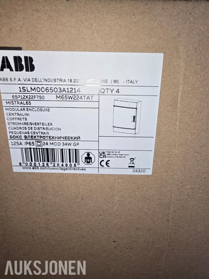 4 stykk ABB Sikringsskap