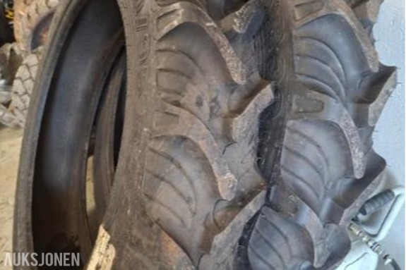 Traktordekk 2 stk 230/95r32 bakhjul traktor