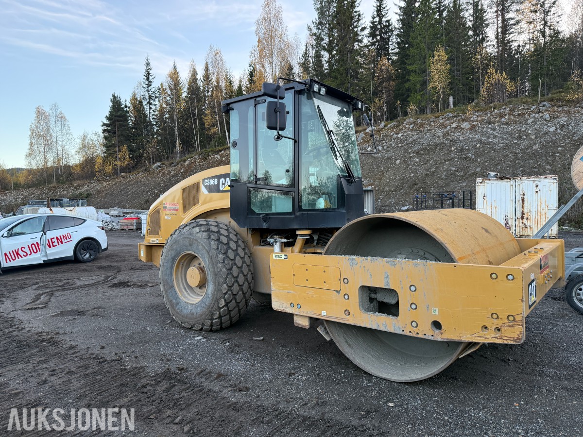 2017 Cat CS66B Vals-Komprimeringsmaskin