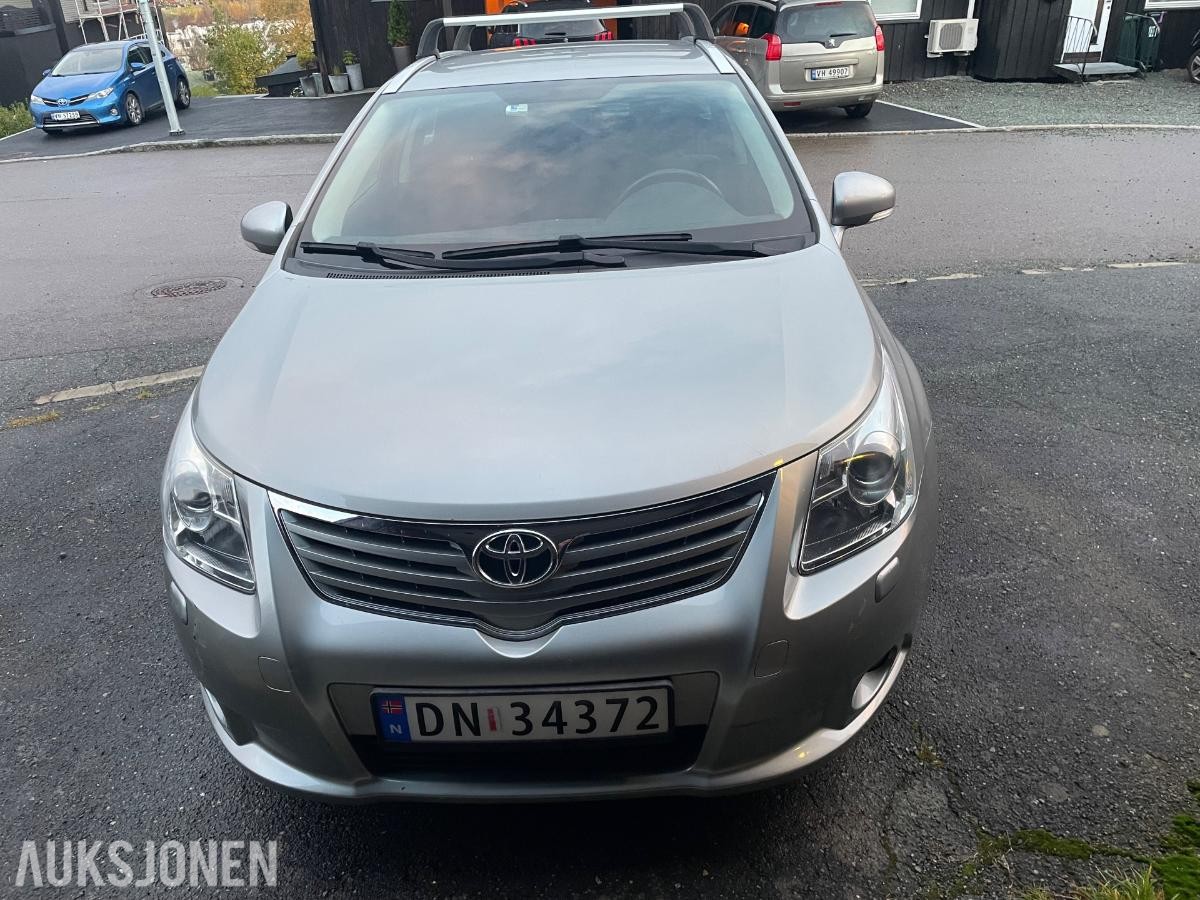 2010 Toyota Avensis 1.6 132hk s+v dekk  eu ok 08.2027 