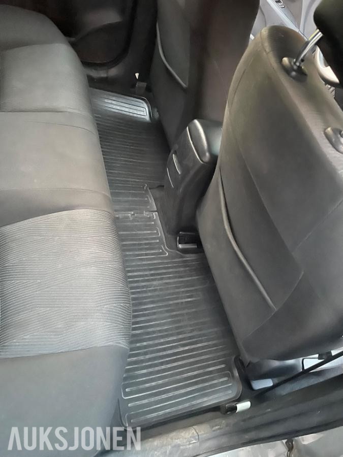 2010 Toyota Avensis 1.6 132hk s+v dekk  eu ok 08.2027 