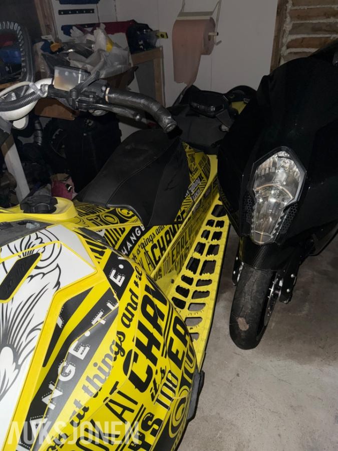 2015 Snøscooter - Ski-doo Summit X 800R – Nyoverhalt motor