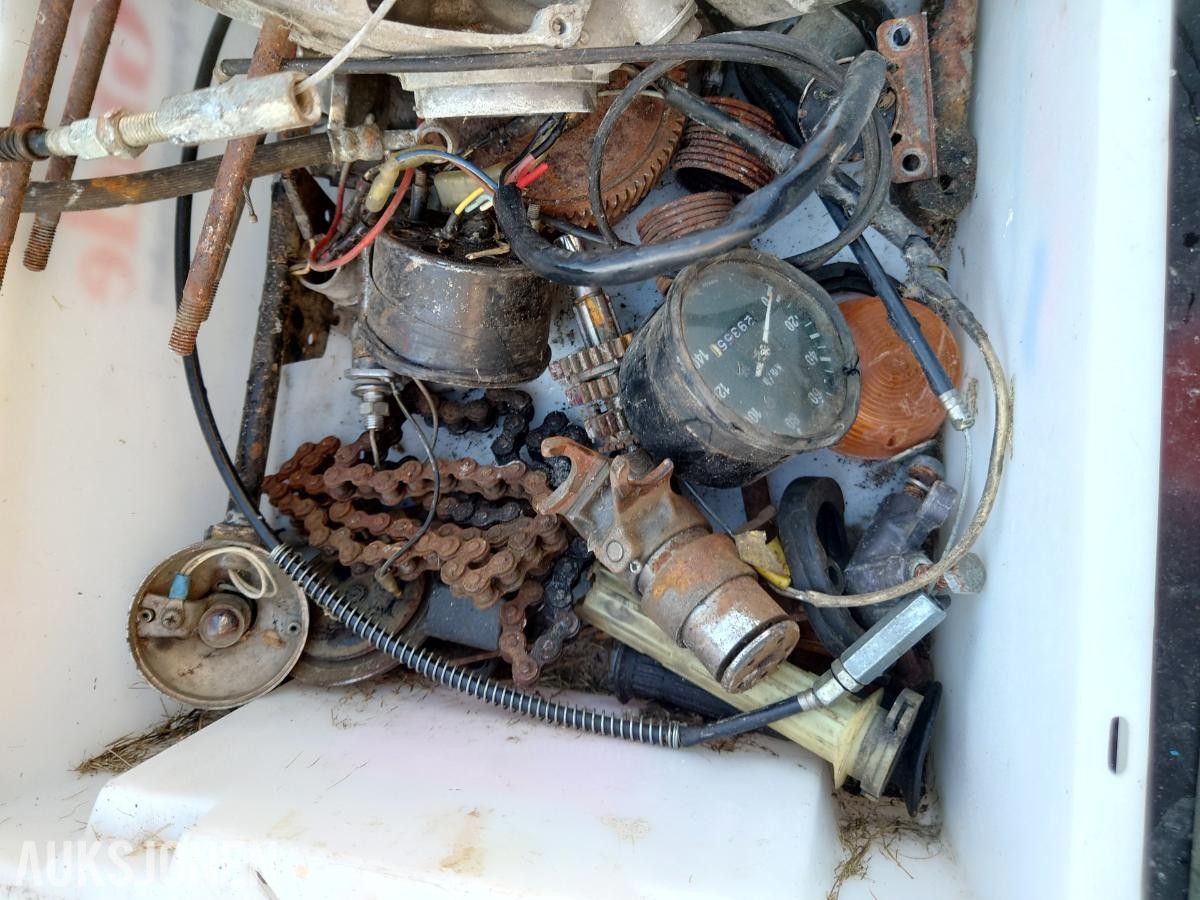 1982 Kawasaki  Kh 100 es Ramme og deler