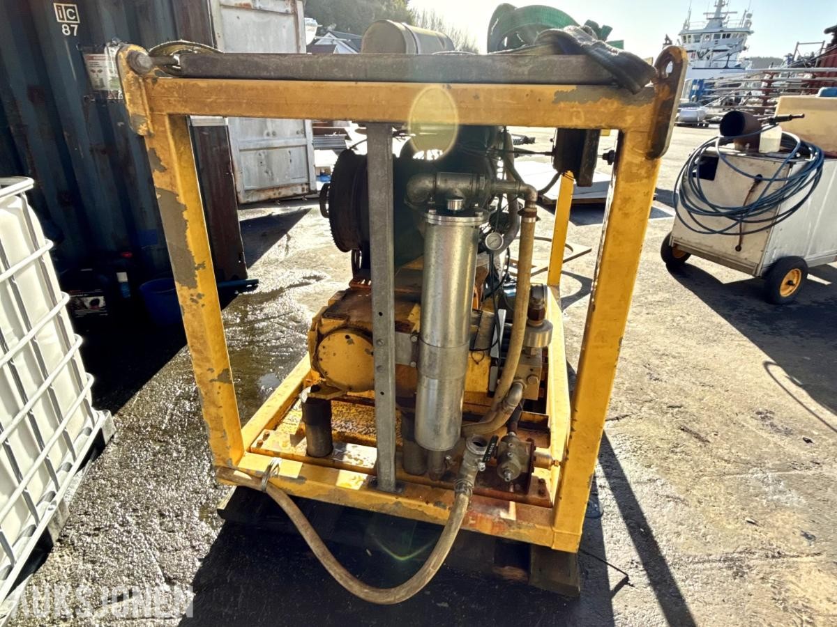 Dieseldrevet spylepumpe - høytrykksaggregat 300 bar – AGCO Sisu Power