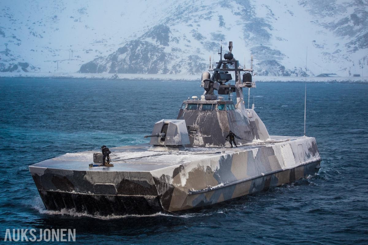 Eksklusivt tokt med Sjøforsvaret