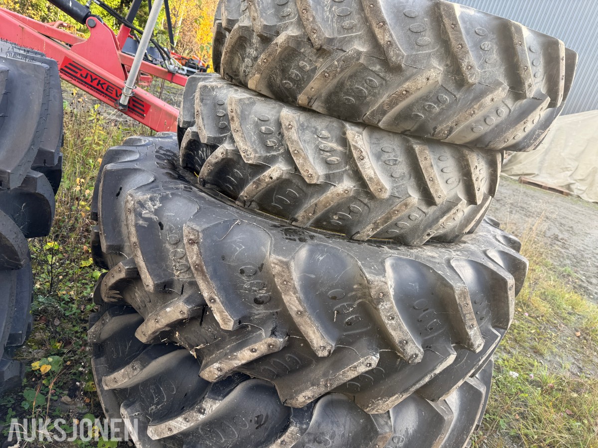 4 Komplette hjul-Passer til John deere 6410
