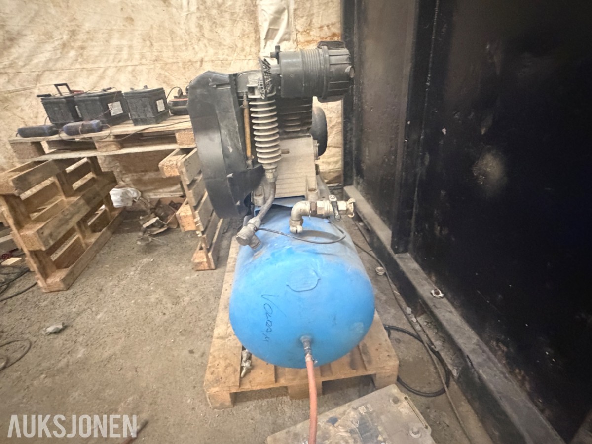 ABAC verkstedkompressor – 270 liter, 7,5 hk