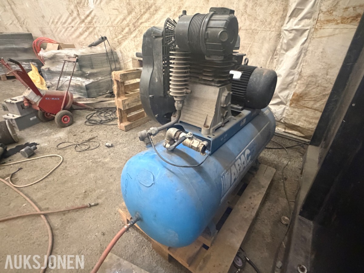 ABAC verkstedkompressor – 270 liter, 7,5 hk