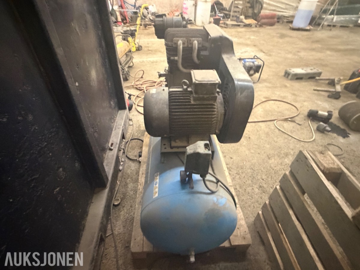 ABAC verkstedkompressor – 270 liter, 7,5 hk