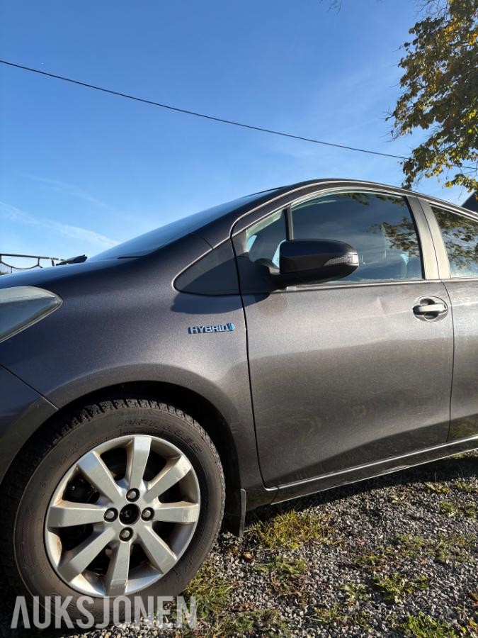 2014 Toyota Yaris *INGEN MINSTEPRIS* Automat, Reparasjonsobjekt