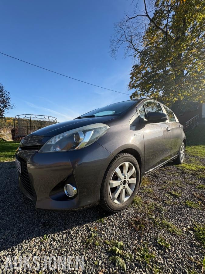 2014 Toyota Yaris *INGEN MINSTEPRIS* Automat, Reparasjonsobjekt