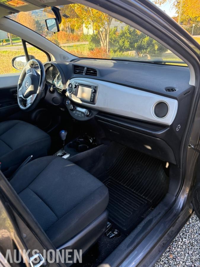 2014 Toyota Yaris *INGEN MINSTEPRIS* Automat, Reparasjonsobjekt