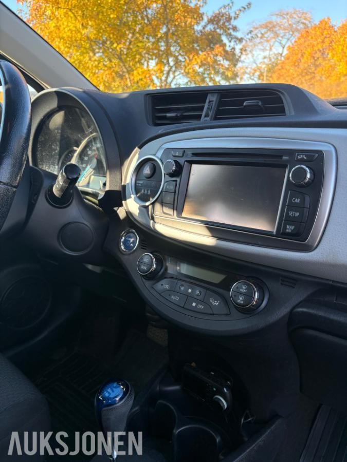 2014 Toyota Yaris *INGEN MINSTEPRIS* Automat, Reparasjonsobjekt
