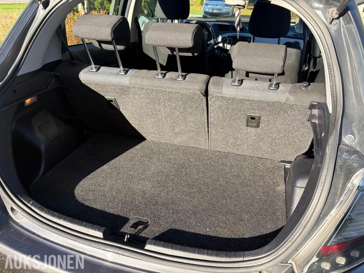 2014 Toyota Yaris *INGEN MINSTEPRIS* Automat, Reparasjonsobjekt