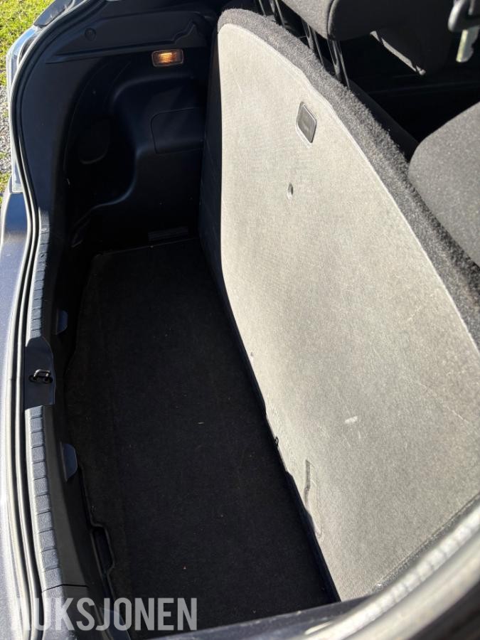 2014 Toyota Yaris *INGEN MINSTEPRIS* Automat, Reparasjonsobjekt