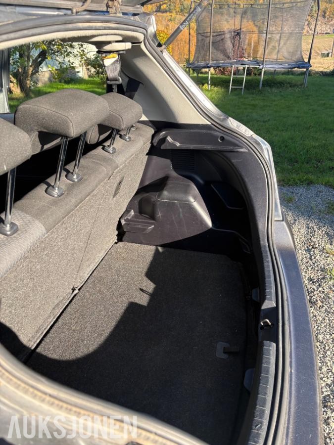 2014 Toyota Yaris *INGEN MINSTEPRIS* Automat, Reparasjonsobjekt