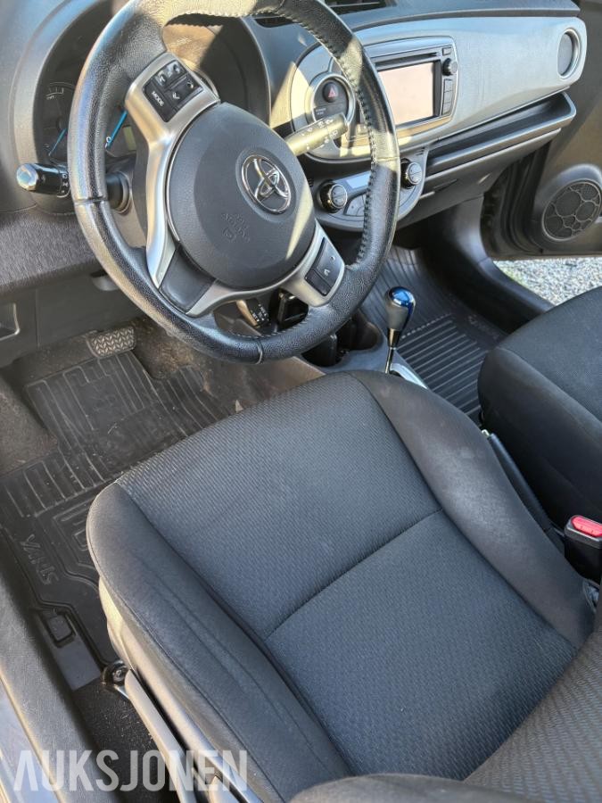 2014 Toyota Yaris *INGEN MINSTEPRIS* Automat, Reparasjonsobjekt