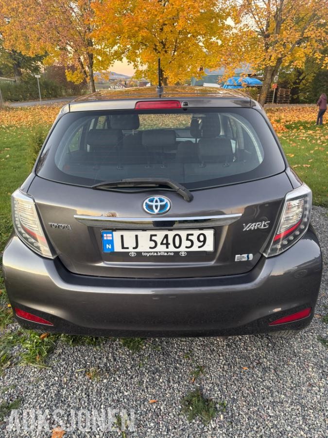 2014 Toyota Yaris *INGEN MINSTEPRIS* Automat, Reparasjonsobjekt