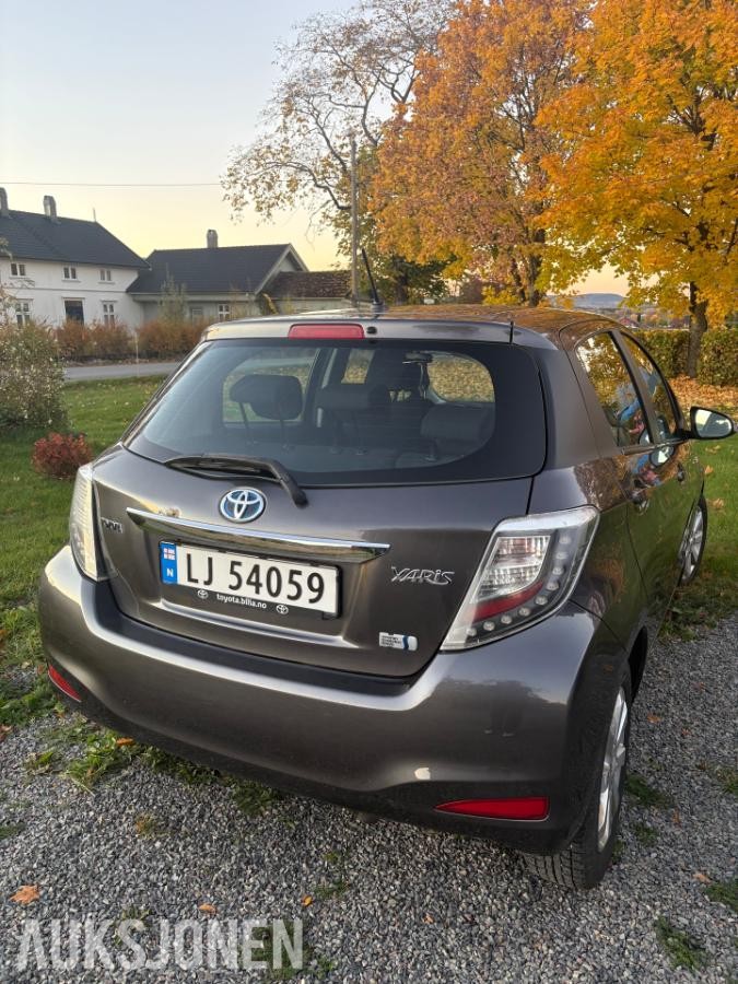 2014 Toyota Yaris *INGEN MINSTEPRIS* Automat, Reparasjonsobjekt