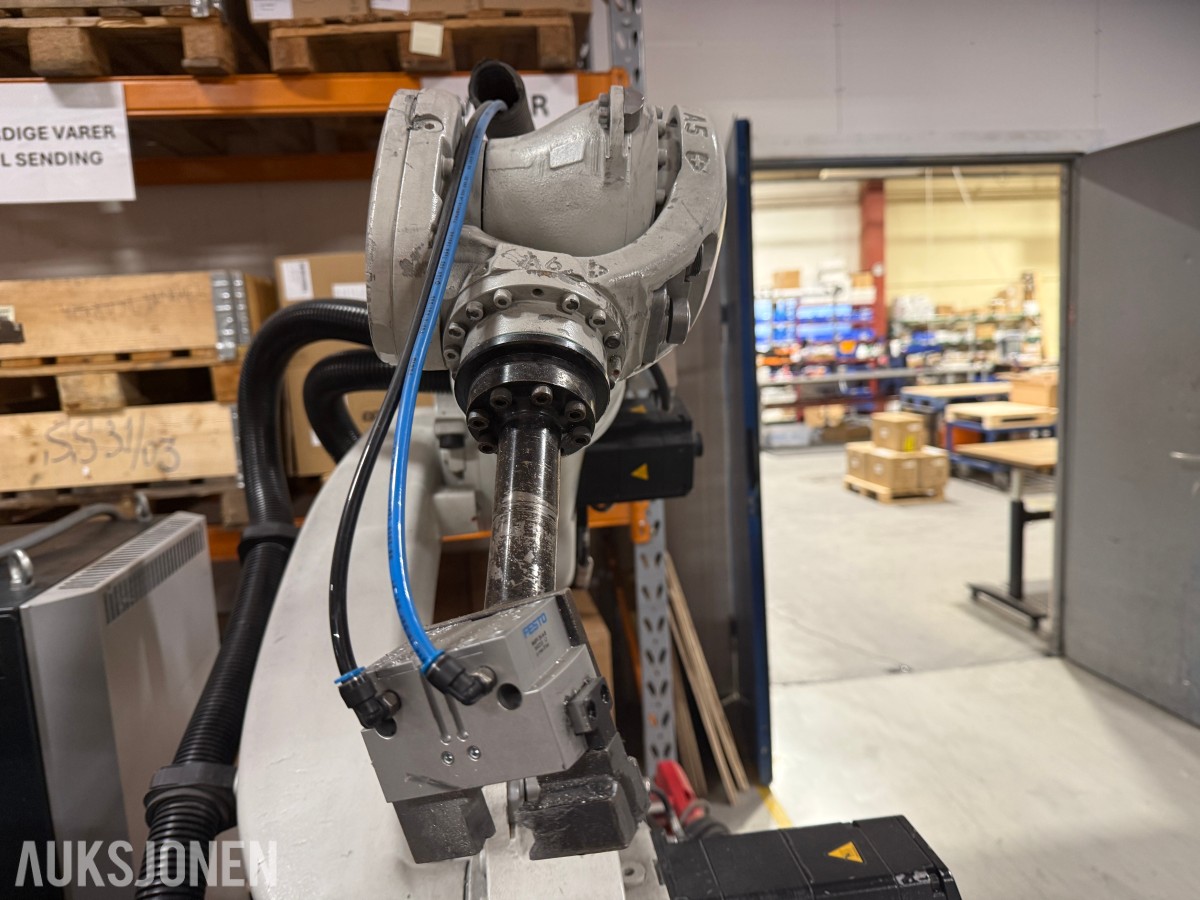 2013 Robot GmbH KR 16-C2