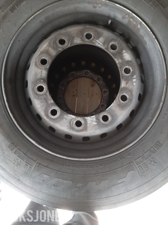 2000 Volvo Pireli