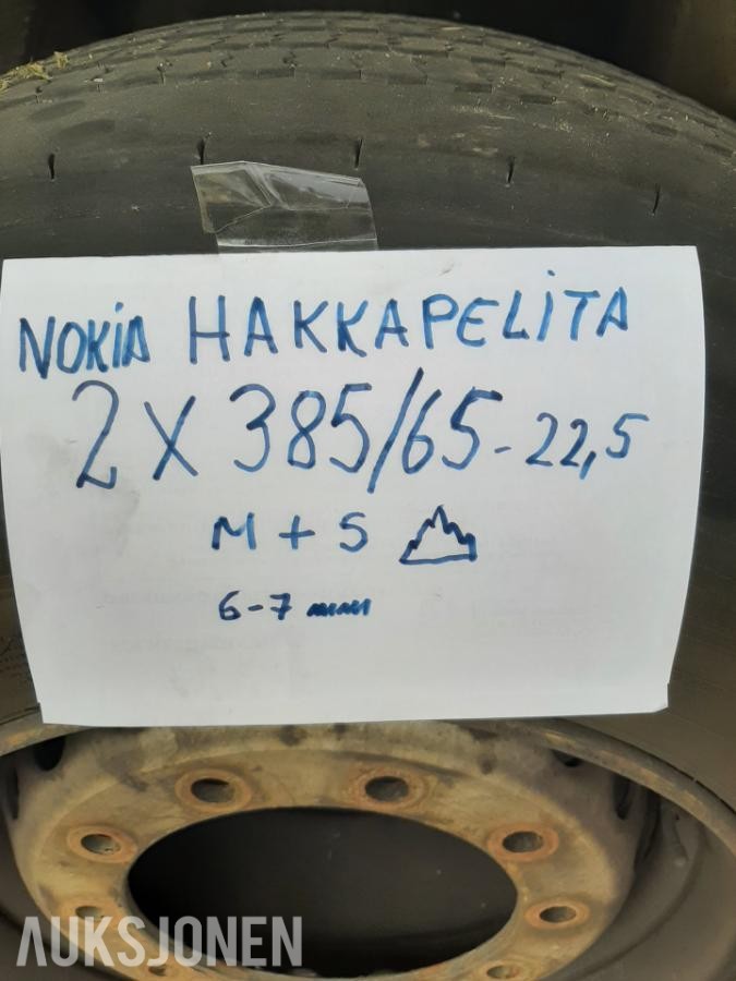 2 stk. komplette hjul m/Nokian Hakkapeliitta 385/65 R22,5 - Mercedes-Benz