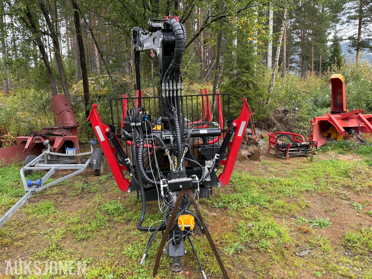 2003 Igland 380 Tømmerhenger m/Utskyt og vinsj