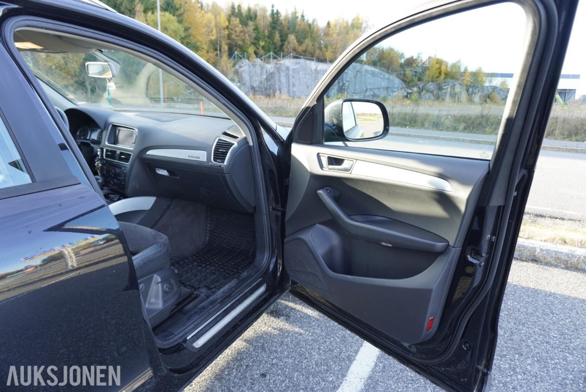 2012 Audi Q5  2.0 170hk  QUATTRO skinnseter hengerfeste s+v dekk         117411km