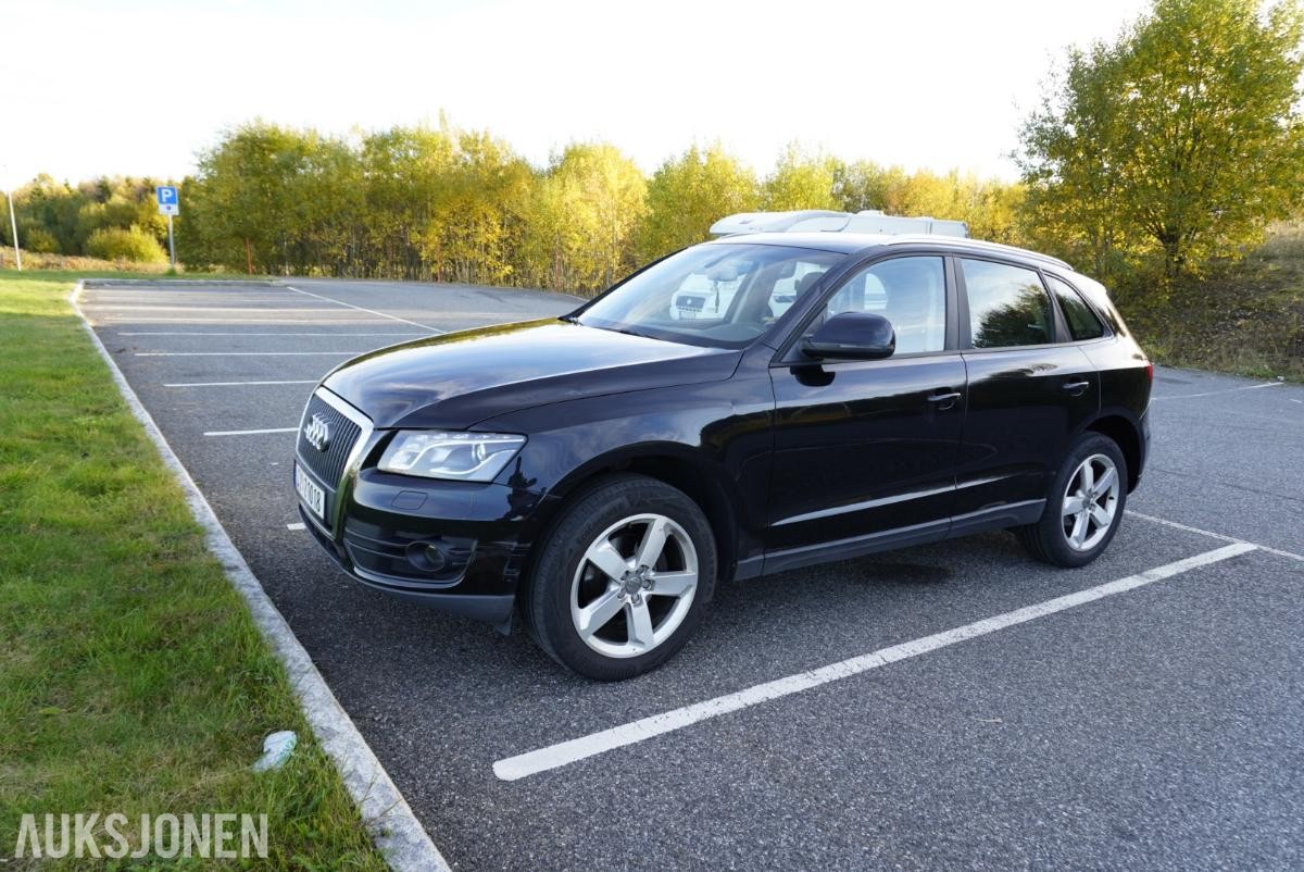 2012 Audi Q5  2.0 170hk  QUATTRO skinnseter hengerfeste s+v dekk         117411km