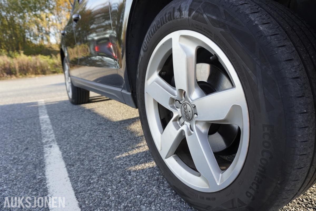 2012 Audi Q5  2.0 170hk  QUATTRO skinnseter hengerfeste s+v dekk         117411km
