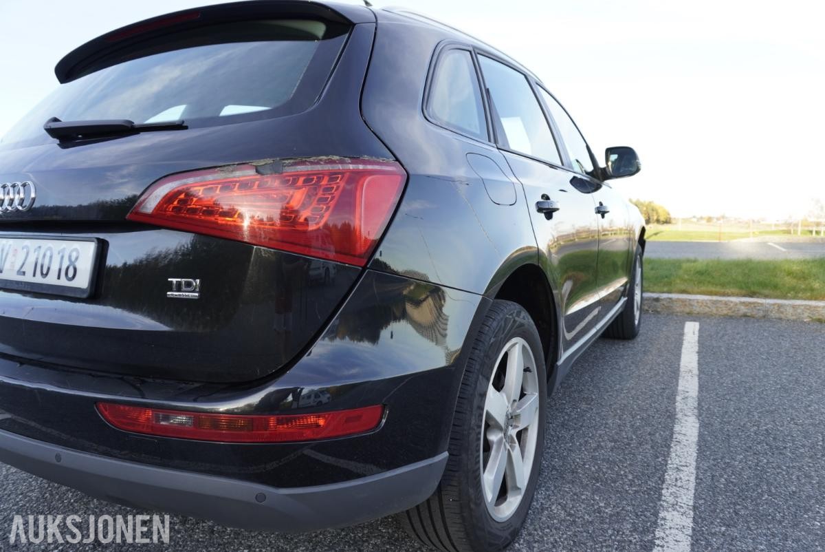 2012 Audi Q5  2.0 170hk  QUATTRO skinnseter hengerfeste s+v dekk         117411km