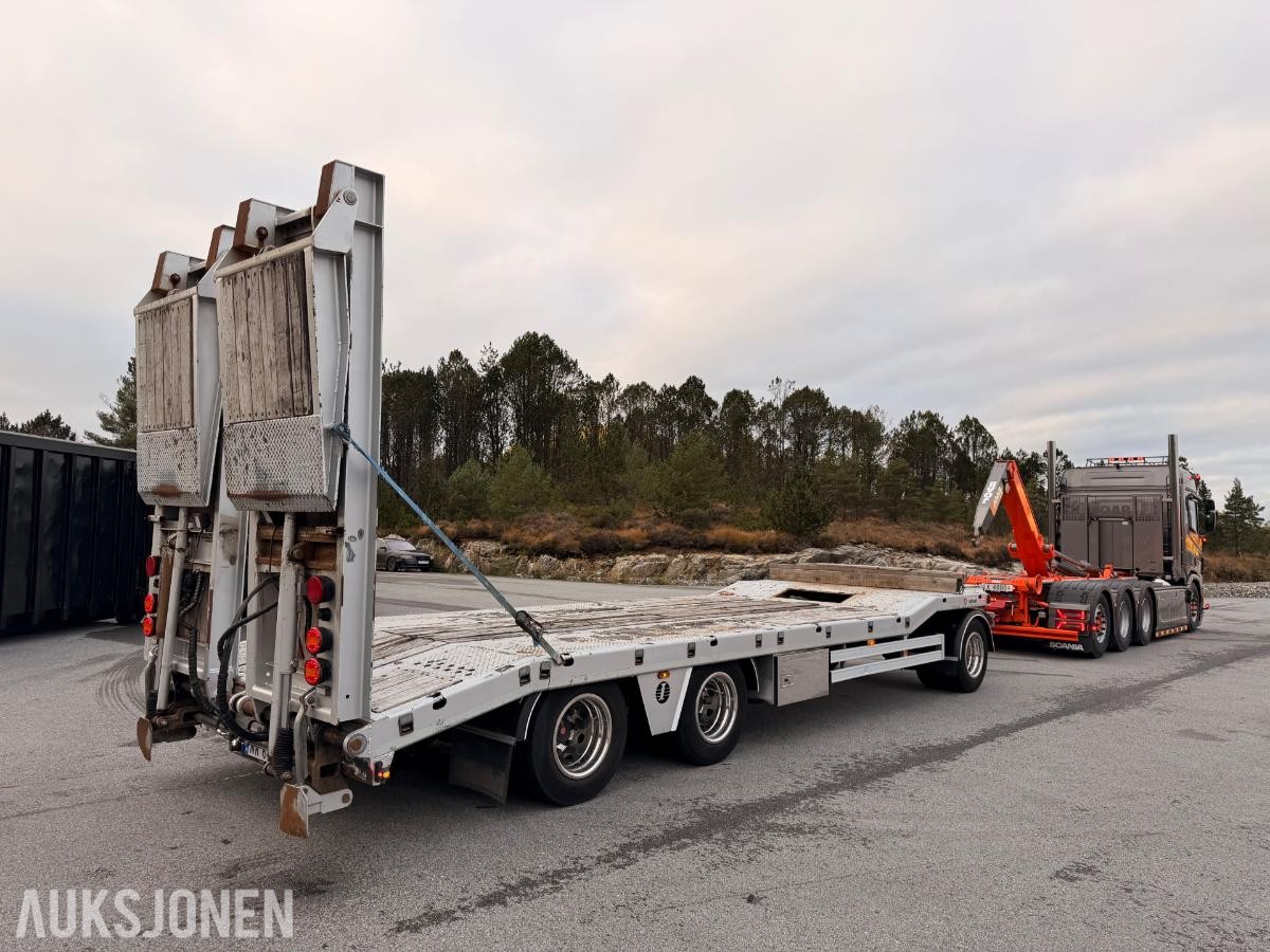 2015 Istrail PN332 Maskinslep - hydrauliske kjørebroer & hydraulisk bredding
