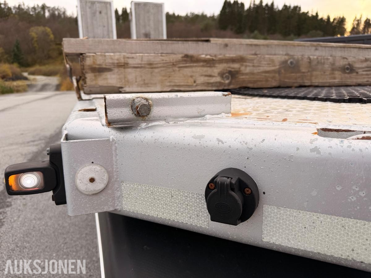 2015 Istrail PN332 Maskinslep - hydrauliske kjørebroer & hydraulisk bredding