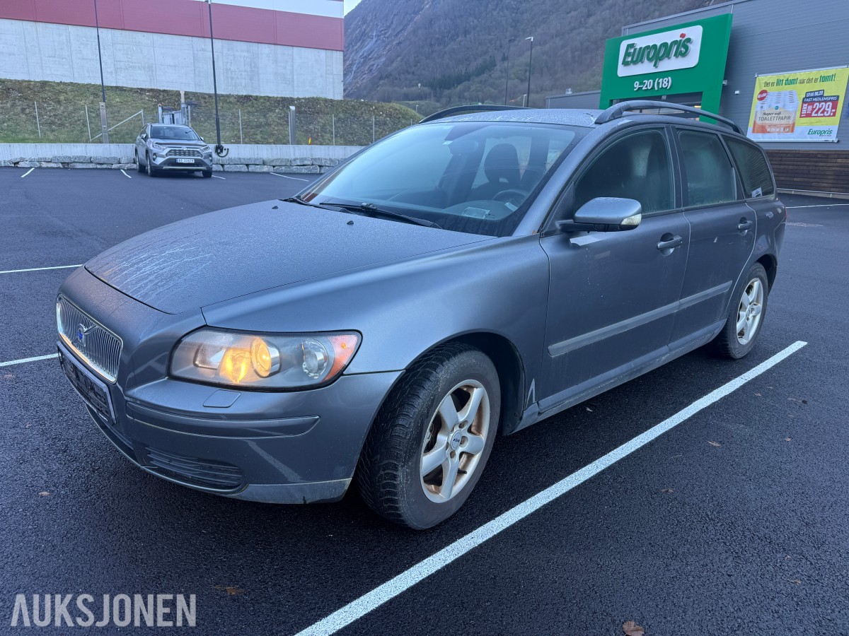 2005 Volvo V50 1.6-109 D, 200900km - Rep.objekt